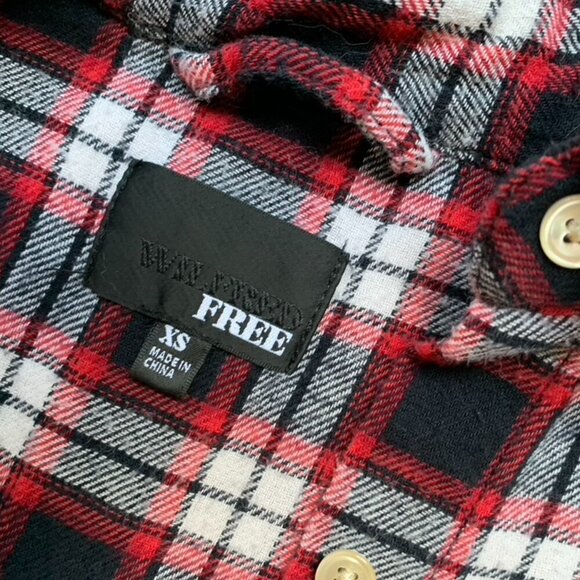 Aritzia Wilfred Free Charlotte Button Down Shirt Plaid Flannel Side Slit XS - Picture 12 of 14